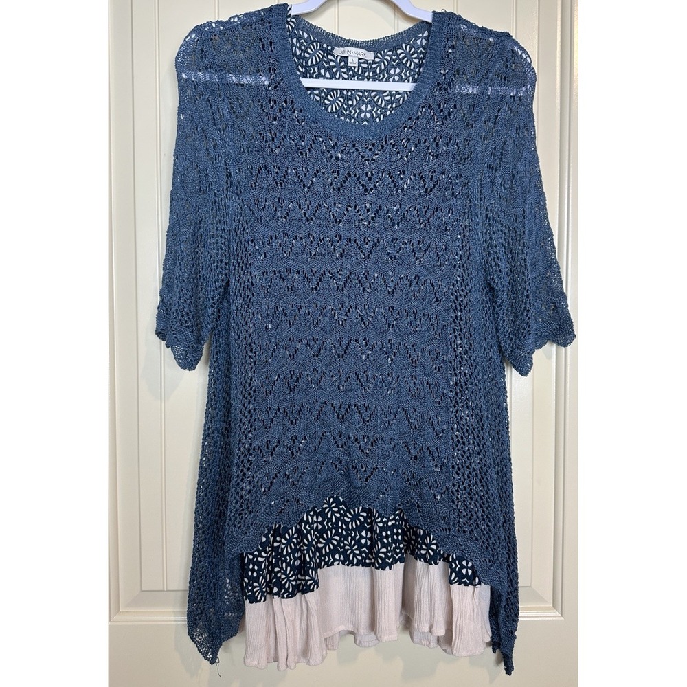 John Mark light weight open back blue short sleeve sweater sz L beachy office